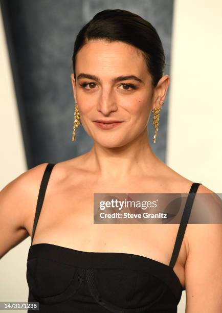 Jenny Slate arrives at the Vanity Fair Oscar Party Hosted By Radhika Jones at Wallis Annenberg Center for the Performing Arts on March 12, 2023 in...