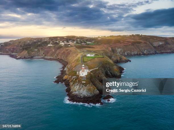 baily lighthouse howth - dublin - howth head stock pictures, royalty-free photos & images