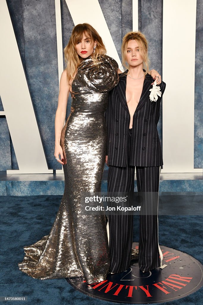 suki-waterhouse-and-immy-waterhouse-attend-the-2023-vanity-fair-oscar-party-hosted-by-radhika.jpg