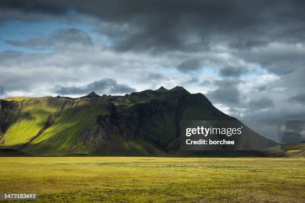 icelandic landscape - central highlands iceland stock pictures, royalty-free photos & images