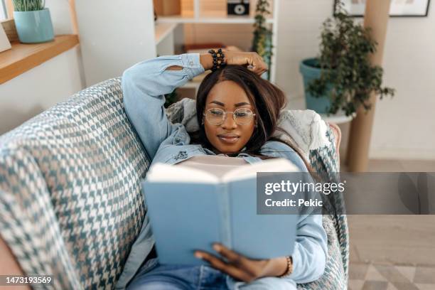 18,172 Read Me Stock Photos, High-Res Pictures, and Images - Getty Images