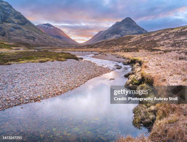 river coupall and the mountain of buachaille etive beag - the river stock pictures, royalty-free photos & images