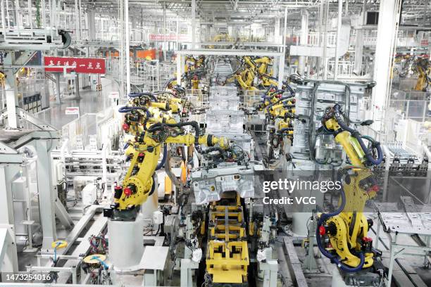 Robot Body Shell Robot Body Parts Photos and Premium High Res Pictures - Getty Images