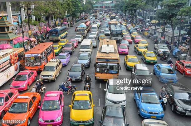 bangkok traffic jam - traffic jams in bangkok fotografías e imágenes de stock