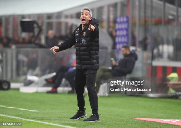 Paulo Sousa, Manager of Salernitana, gives the team instructions during the Serie A match between AC Milan and Salernitana at Stadio Giuseppe Meazza...