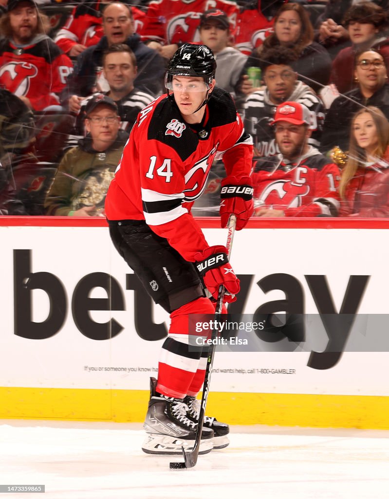 Carolina Hurricanes v New Jersey Devils