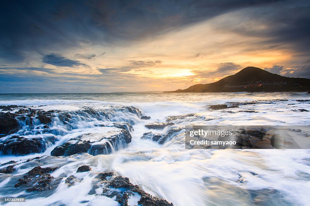 Wate On Rocks Water On Rocks In Beach High-Res Stock Photo - Getty Images