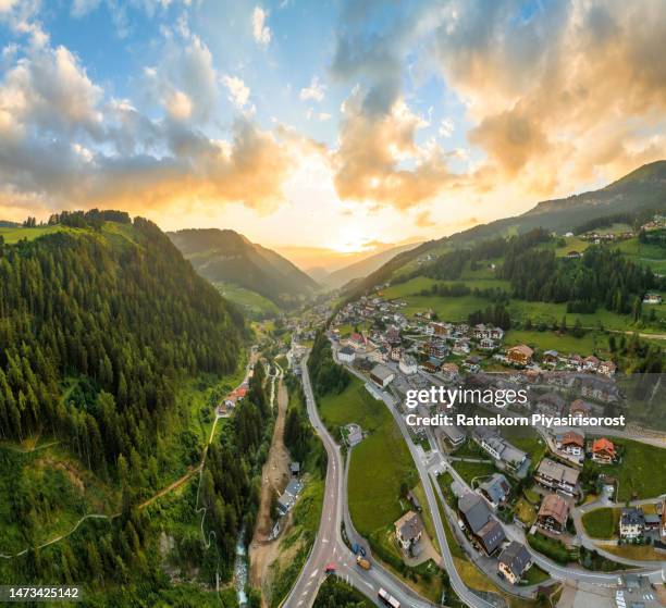 Quarter Ridges 1,218 Quarter Ridges Stock Photos, High-Res Pictures, and Images ...