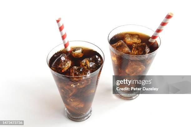 two cocktails on white background - coca cola no sugar stock pictures, royalty-free photos & images