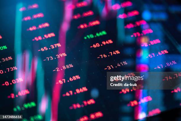 crashing negative banking statistics - stock exchange stockfoto's en -beelden
