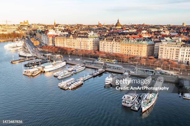vista aérea de estocolmo suecia europa - aerial view of downtown stockholm fotografías e imágenes de stock