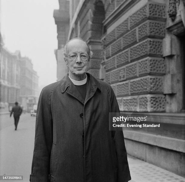 British clergyman Canon Dick Milford at the Old Bailey in London where he is a witness for the defence in the 'Lady Chatterley's Lover' trial,...