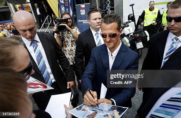 Driver Signing Autgraph 79 Fia Road Safety Campaign Stock Photos, High-Res Pictures, and Images ...