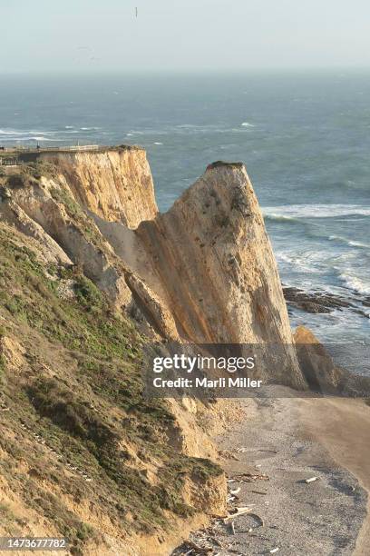 Uplifted Rocks 49 Uplifted Rock Stock Photos, High-Res Pictures, and Images - Getty Images