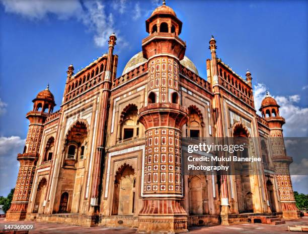 safdarjungs tomb - safdarjungs tomb stock pictures, royalty-free photos & images