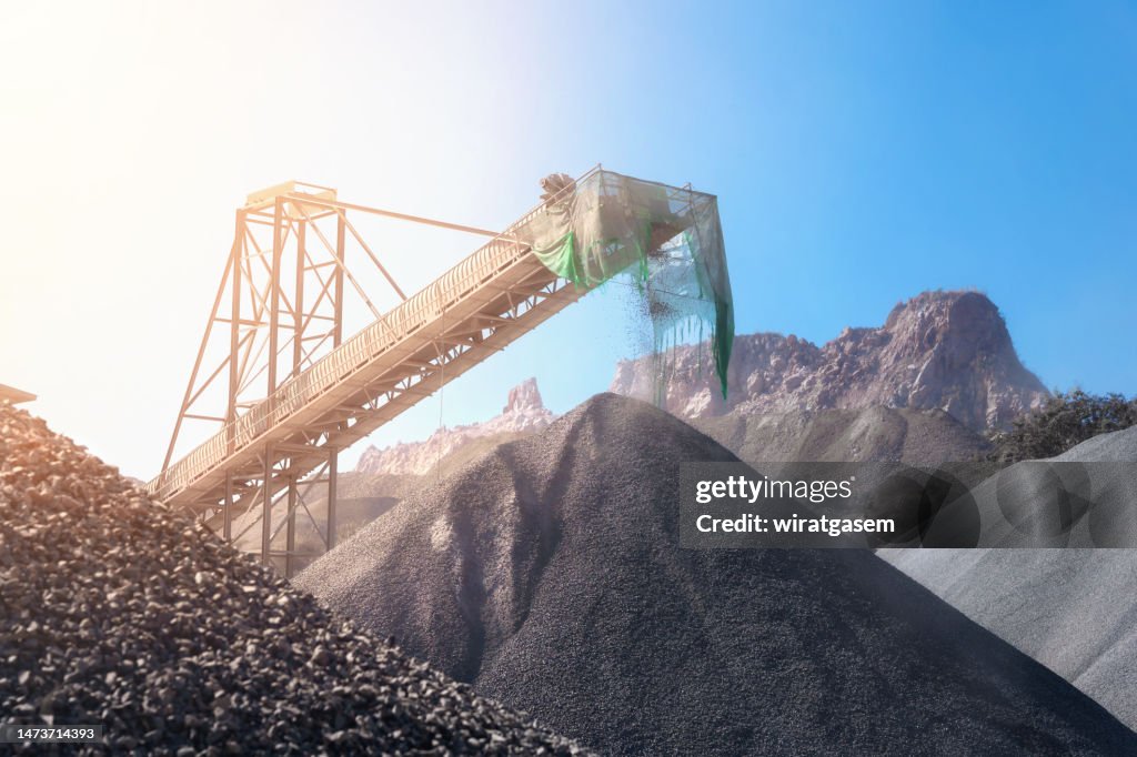 Phosphate mine processing mill