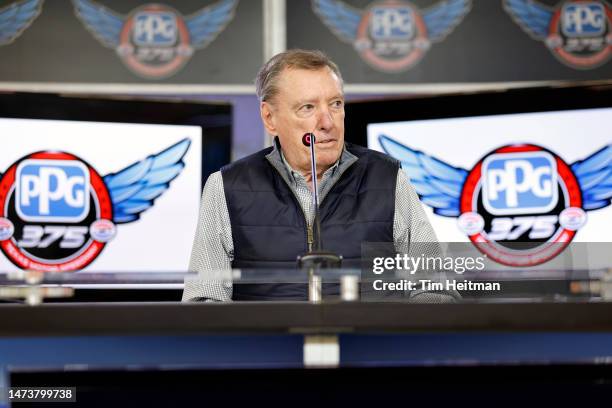 Johnny Rutherford Driver Johnny Rutherford Race Car Driver Photos and Premium High Res Pictures ...