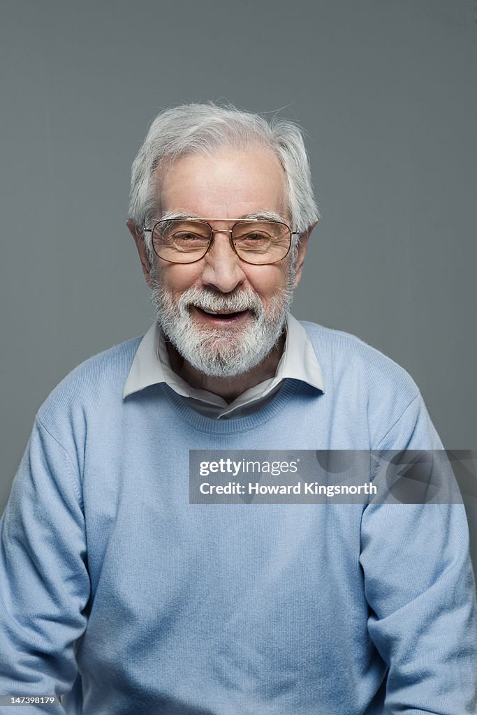 Portrait of mature man wearing glasses
