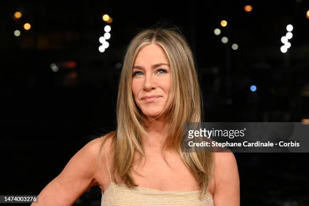 Jennifer Aniston attends the "Murder Mystery 2" photocall at Pont Debilly on March 16, 2023 in Paris, France.