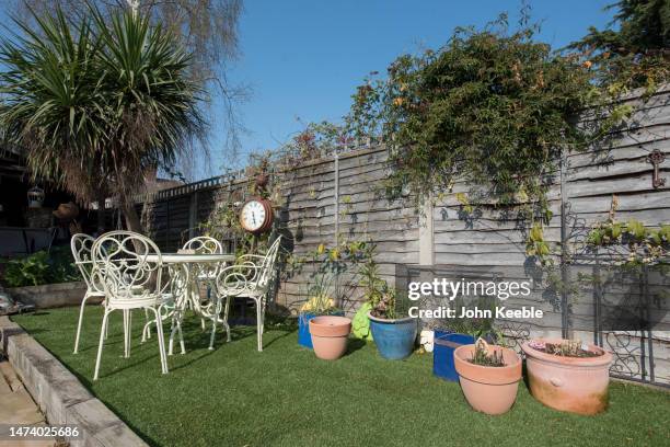 property garden exteriors - backyard retro stock-fotos und bilder