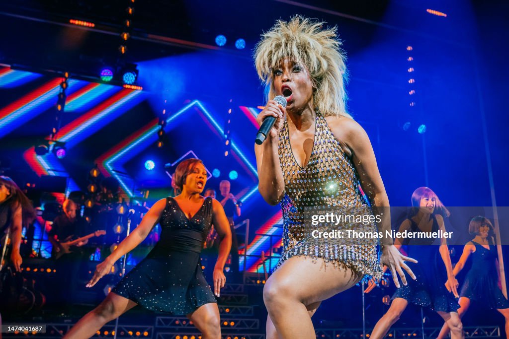 "TINA – Das Tina Turner Musical" Premiere In Stuttgart