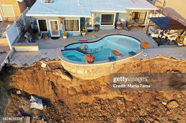 Landslide California Photos and Premium High Res Pictures - Getty Images
