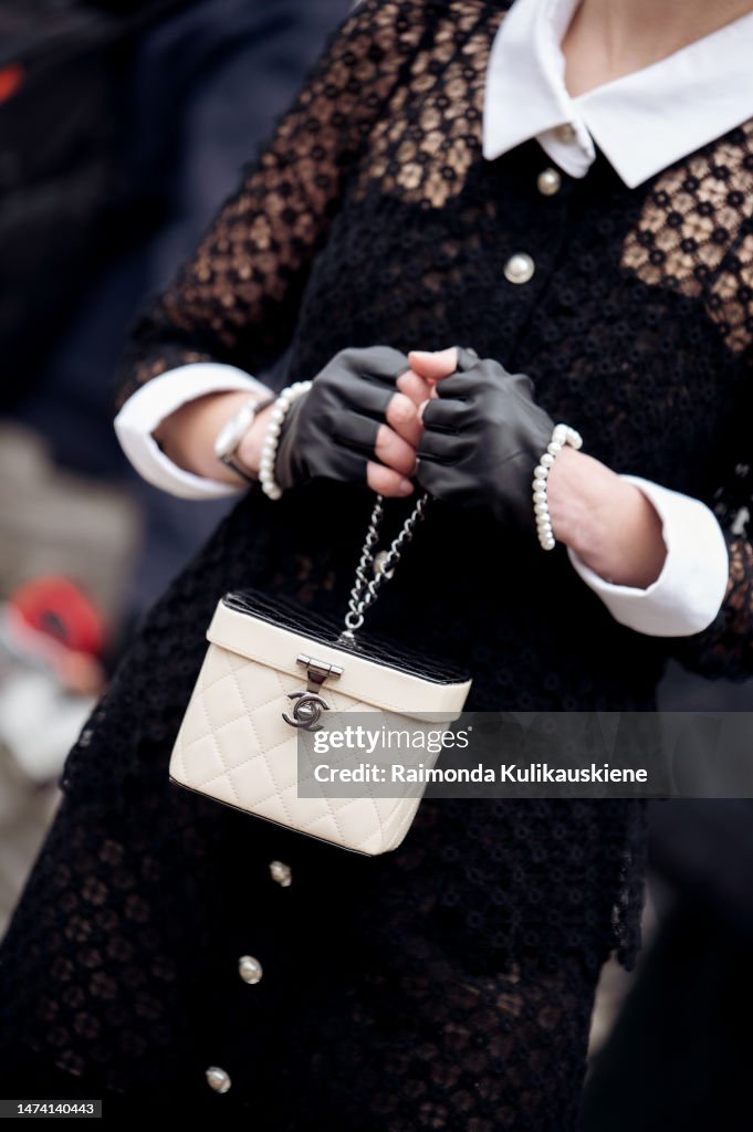 Street Style - Paris Fashion Week - Womenswear Fall Winter 2023 2024 : Day Nine