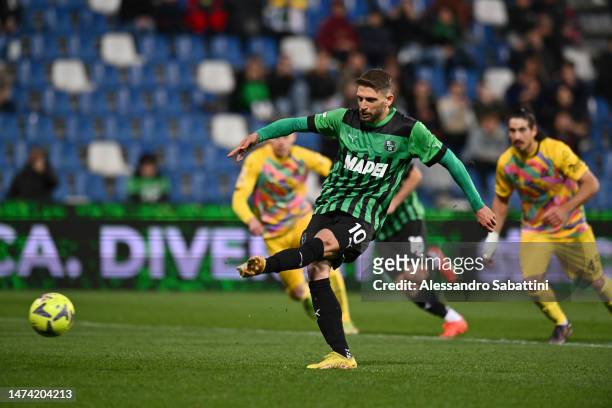 Domenico Berardi of US Sassuolo scores the team's first goal from a penalty kick during the Serie A match between US Sassuolo and Spezia Calcio at...