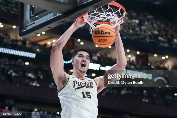 Zach Edey of the Purdue Boilermakers dunks against the Fairleigh Dickinson Knights during the first half in the first round of the NCAA Men's...