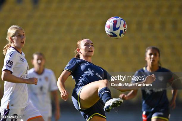 Hana Lowry of Perth Glory and Mackenzie Barry of the Wellington Phoenix during the round 18 A-League Women's match between Wellington Phoenix and...