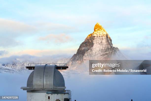 mist at sunrise over matterhorn peak - valais canton stock pictures, royalty-free photos & images