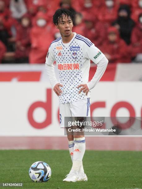 Ryotaro Ito of Albirex Niigata in action during the J.LEAGUE Meiji Yasuda J1 5th Sec. Match between Urawa Red Diamonds and Albirex Niigata Urawa...