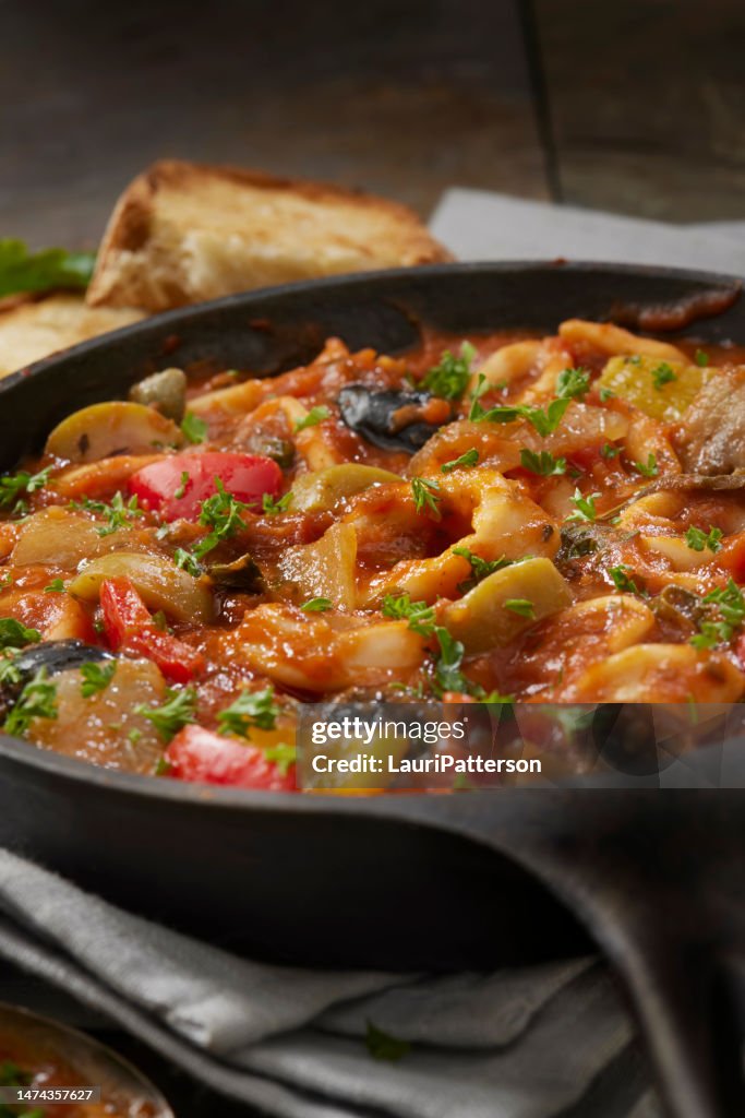 Frecher italienischer Calamari-Eintopf