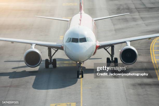 Landed Image Air Plane Landed Photos and Premium High Res Pictures - Getty Images