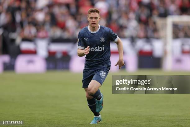 Viktor Tsygankov of Girona FC in action during the LaLiga Santander match between Rayo Vallecano and Girona FC at Campo de Futbol de Vallecas on...