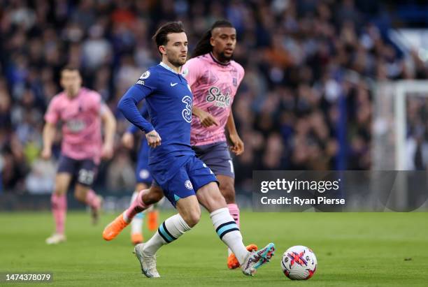 Ben Chilwell of Chelsea passes the ball during the Premier League match between Chelsea FC and Everton FC at Stamford Bridge on March 18, 2023 in...