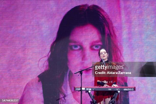 Birdy performs on stage during "La Noche De Cadena 100" charity concert 2023 at WiZink Center on March 18, 2023 in Madrid, Spain.