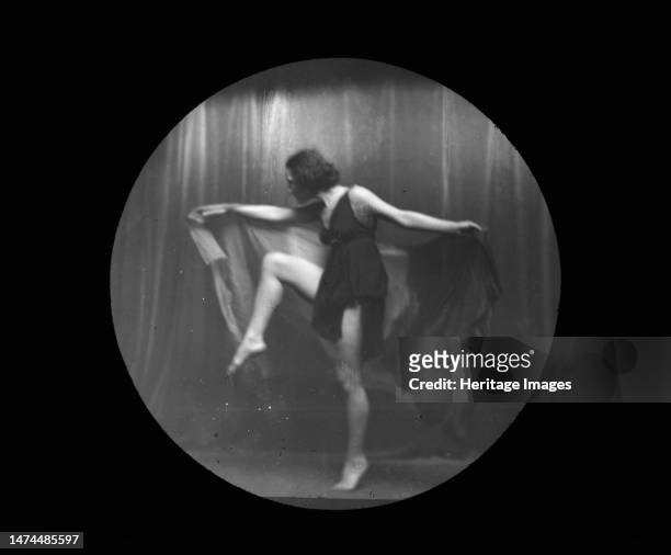 Isadora Duncan dancer, between 1915 and 1923. Creator: Arnold Genthe.