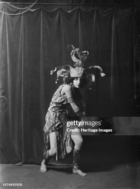 24 Desiree Lubovska Stock Photos, HighRes Pictures, and Images Getty