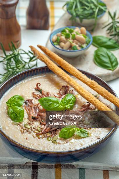 cannellini bean soup with squid - velouté sauce stock pictures, royalty-free photos & images