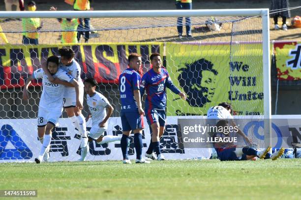 Takaya INUI of Giravanz Kitakyushu scores his side's second goal with his teammate during the J.LEAGUE Meiji Yasuda J3 3rd Sec. Match between...