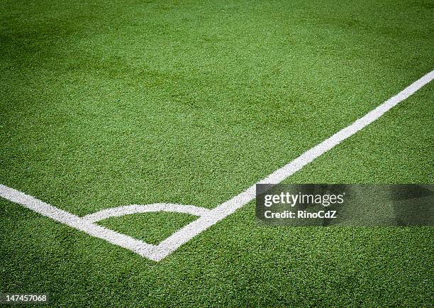 angle of soccer field - kick line stock pictures, royalty-free photos & images