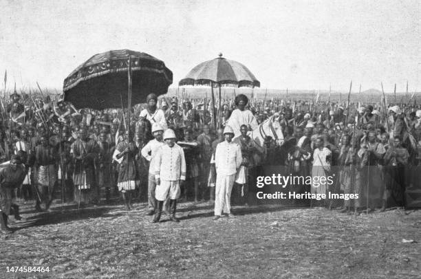 'Le Cameroun Francais; un hommage a la France des anciens sujets Allemands du Cameroun. Le 2 juin 1916, a garoua, deux puissants sultans et leur...