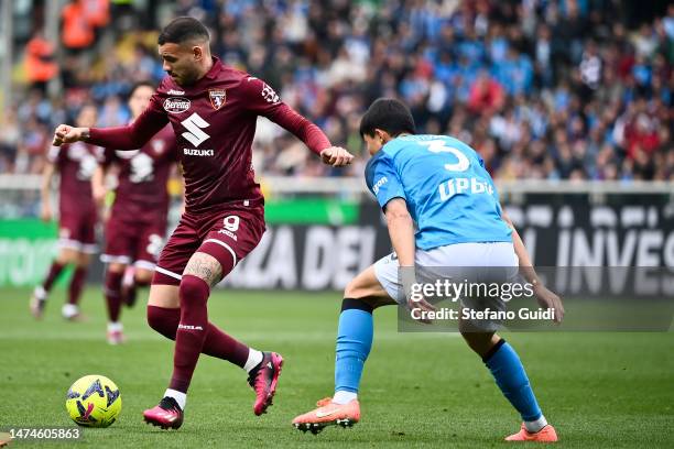 Antonio Sanabria of Torino FC against Juan Jesus of SSC Napoli during the Serie A match between Torino FC and SSC Napoli at Stadio Olimpico di Torino...