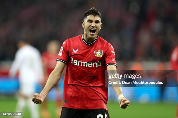 Exequiel Palacios of Bayer 04 Leverkusen celebrates after scoring the team's second goal during the Bundesliga match between Bayer 04 Leverkusen and...