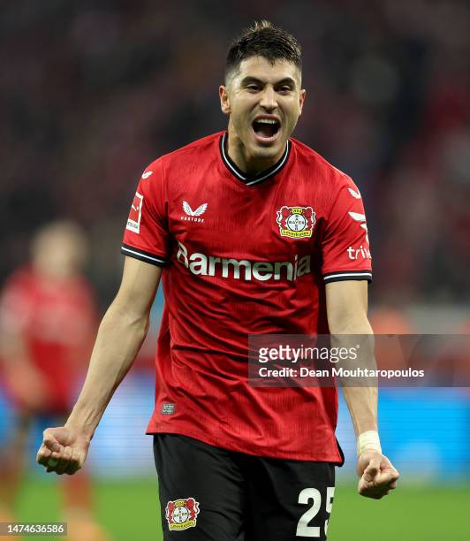 Exequiel Palacios of Bayer 04 Leverkusen celebrates after the final whistle during the Bundesliga match between Bayer 04 Leverkusen and FC Bayern...