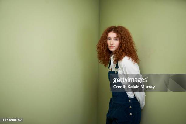 portrait of confident young woman - woman portrait studio stock pictures, royalty-free photos & images
