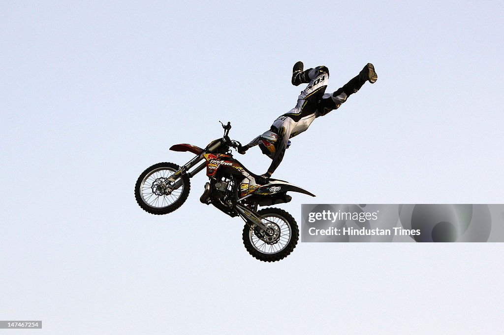 Red Bull X-Fighters Freestyle Motocross Motorbike Stunt Competition