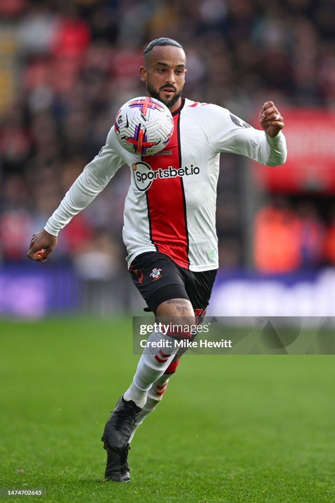Theo Walcott of Southampton in action during the Premier League match