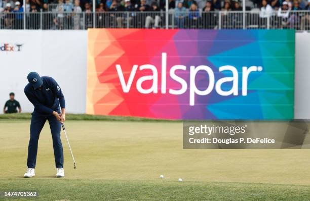 Jordan Spieth of the United States putts on the 18th green during the final round of the Valspar Championship at Innisbrook Resort and Golf Club on...